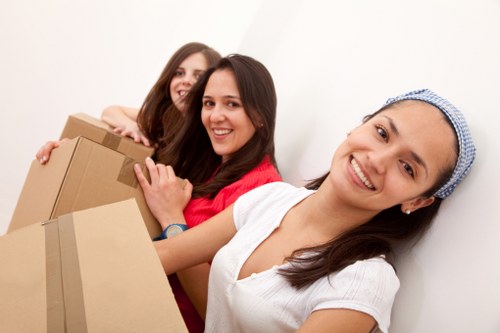 Preparation and packing for a man with a van move in Primrose Hill